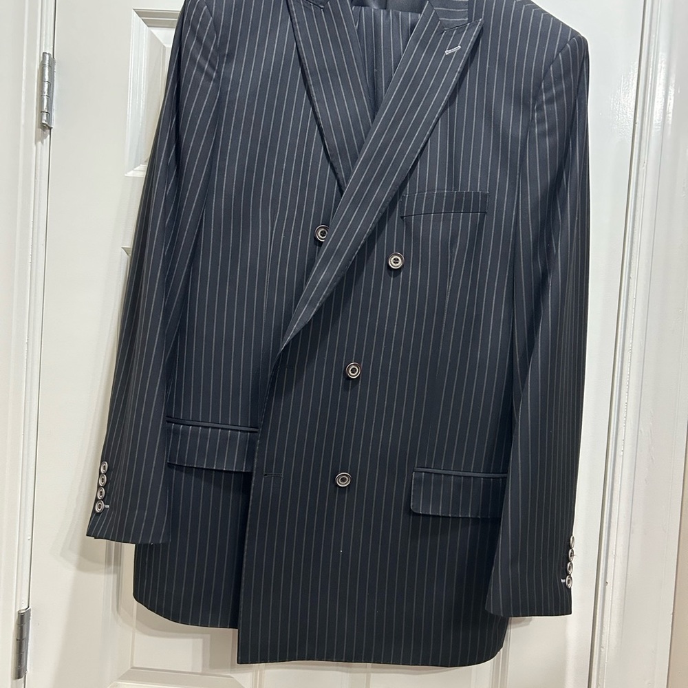 Men 46L Suit